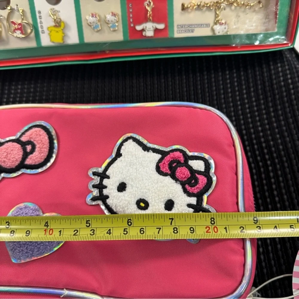 🆕 Hello Kitty 12 Day Jewelry Set & Travel Organizer